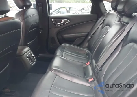 2015 Chrysler 200 C из США, поврежденный, VIN 1C3CCCCG9FN519787